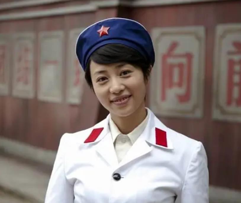 罗晋《庭外》今晚6点开播，阵容强大，3大看点啥都有，有大剧看了