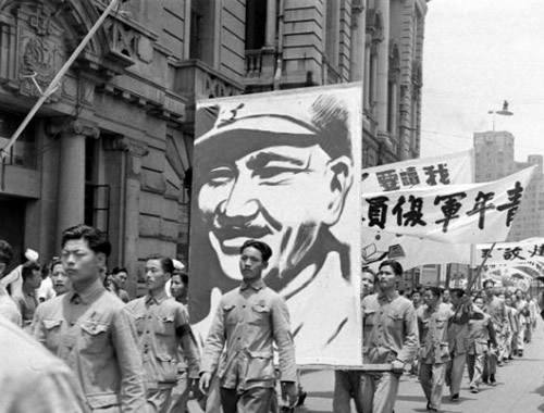 1949年上海解放时，军代表霸占国民党姨太，陈毅知道后如何处理