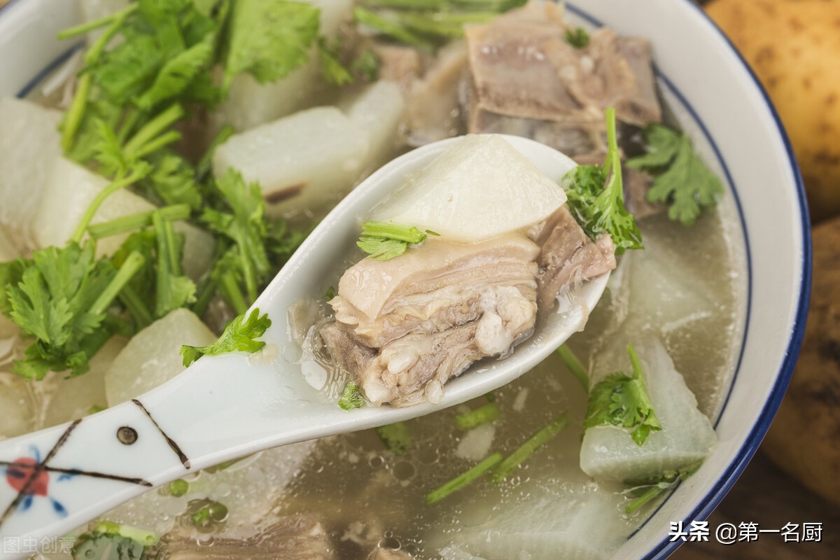 今日小寒，记得喝羊肉汤，记住只用这3种调料，羊汤浓白无膻味