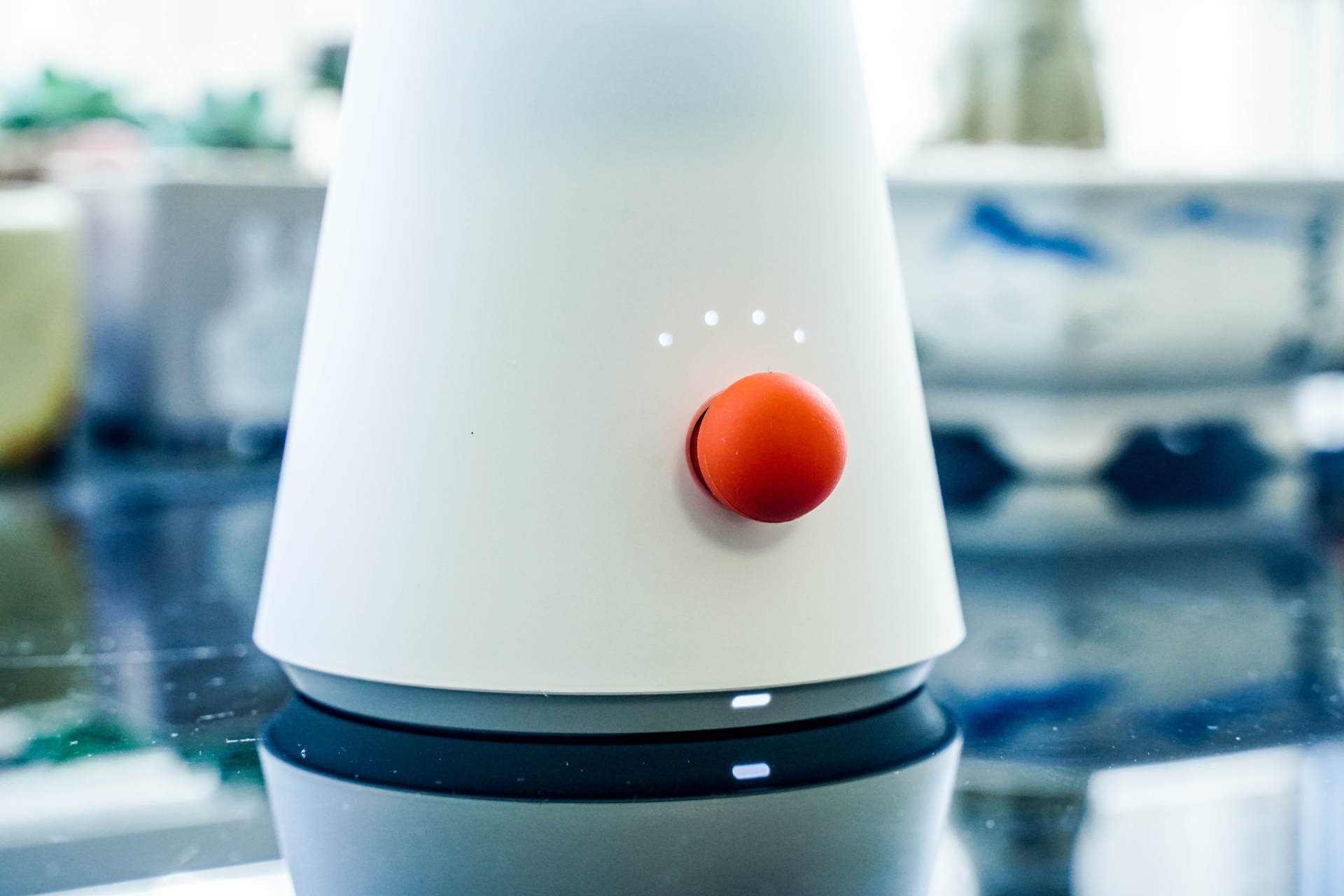 小巧便携还静音。入手米家桌面移动风扇，享受清凉一夏