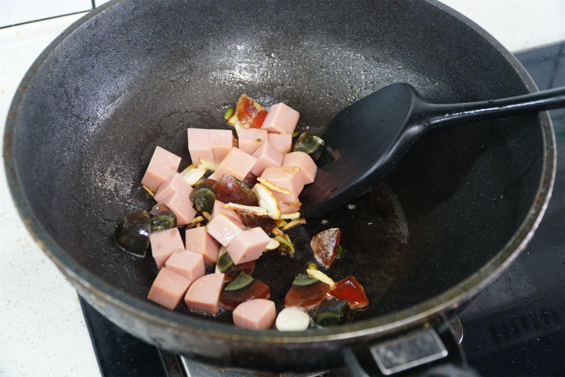 建議：這5種綠葉菜多吃，含鈣量很高，清淡飲食也能把鈣補足了