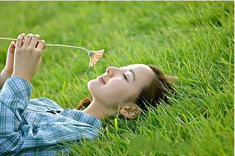 随手挤痘痘会有生命危险？真心劝你手下留情：这4件事都不能做