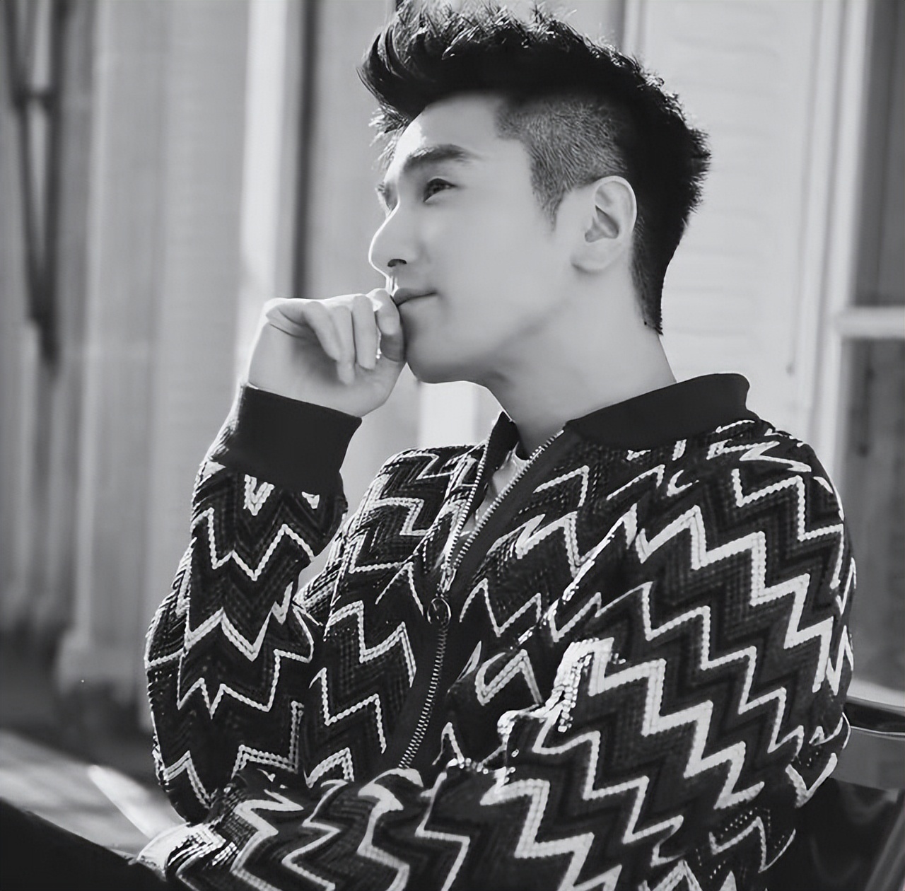 王凯不演医疗剧《赤子之心》，新男主拥有“整容般演技”之称