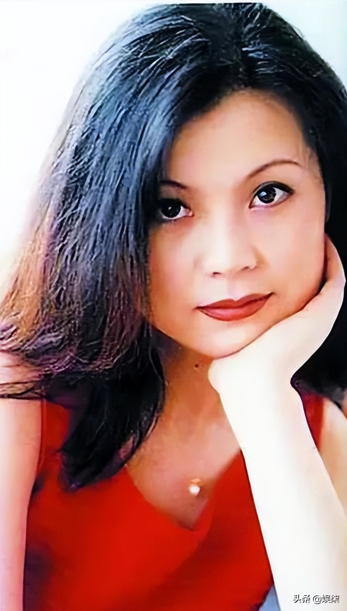 她，27岁爆红，37岁生子“险”一尸两命，离婚后一生未嫁