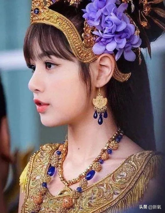 碰瓷刘亦菲还全网好评，姐这张脸真是集天地精华了吧