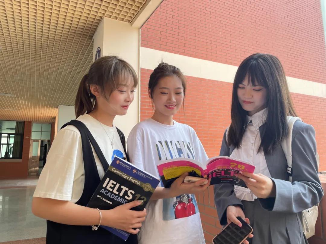 英国留学本硕连读费用是多少？