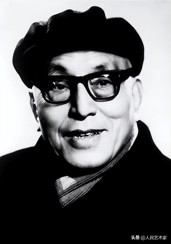他是清华和耶鲁的高材生，为中国的话剧、电影事业鞠躬尽瘁，与歌唱家周小燕喜结连理，却难逃特殊时期的厄运