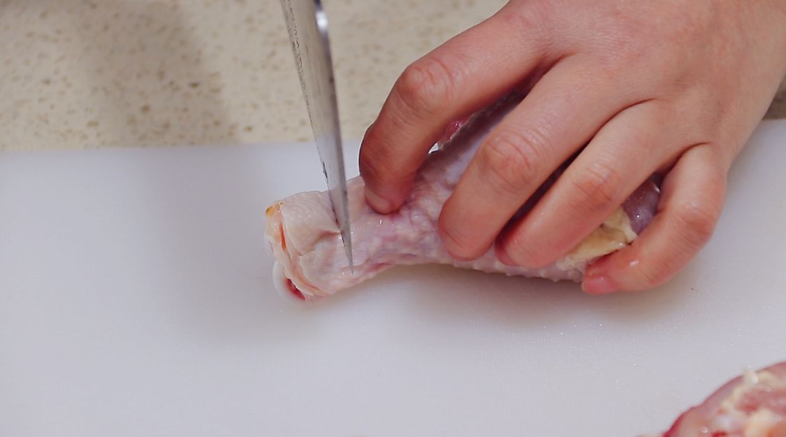 天气寒冷，碰到这面包，我绝不手软，包上大鸡腿，吃着真过瘾