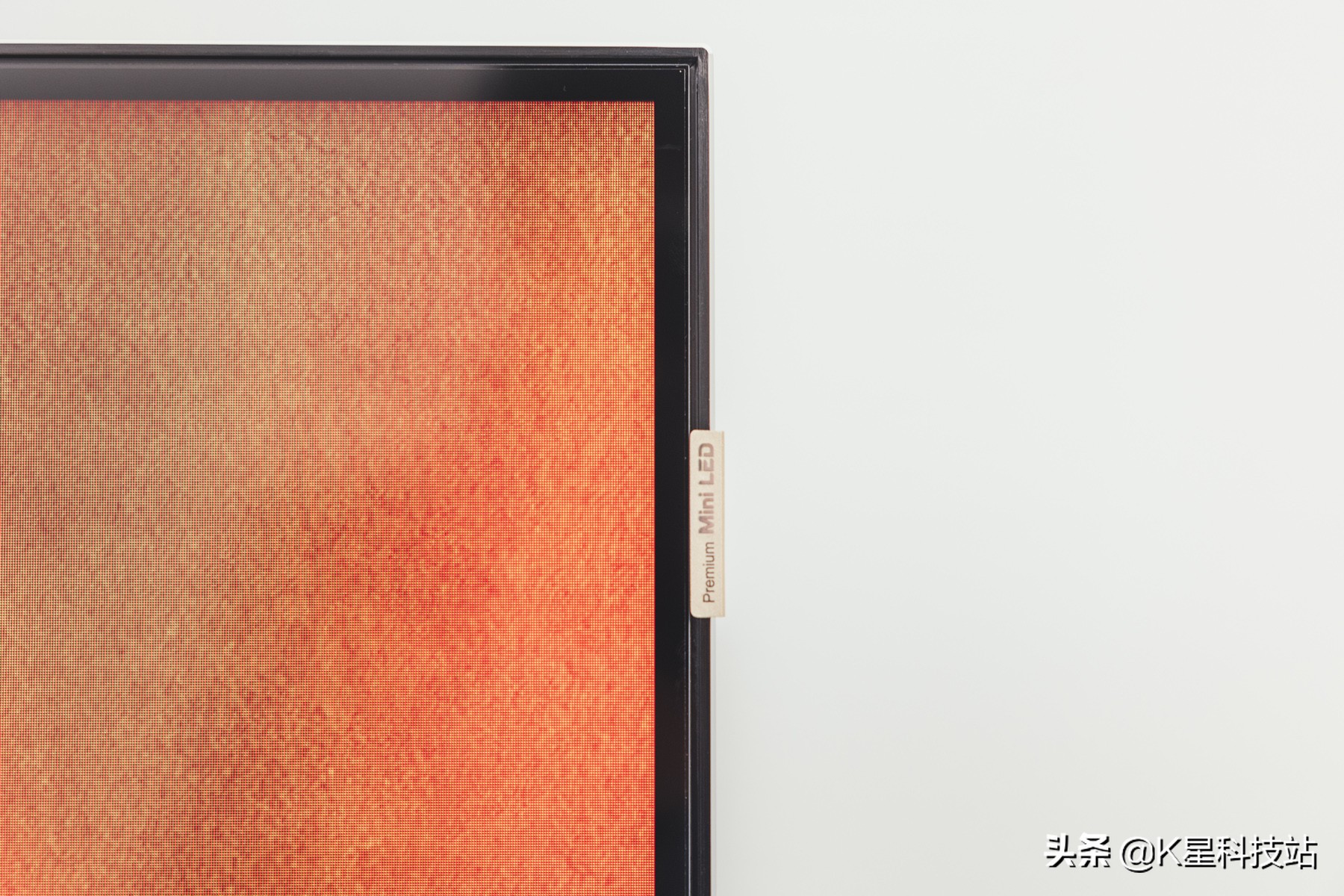 QD-Mini LED 战未来，国产电视画质的天花板，TCL X11电视机评测详解