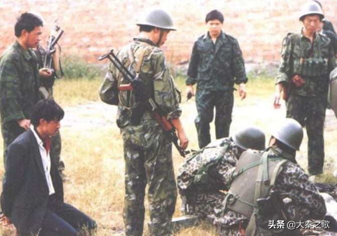 1996年，胡国宏贩毒案有多大？涉案人员116人，罪犯一览表1.7米长