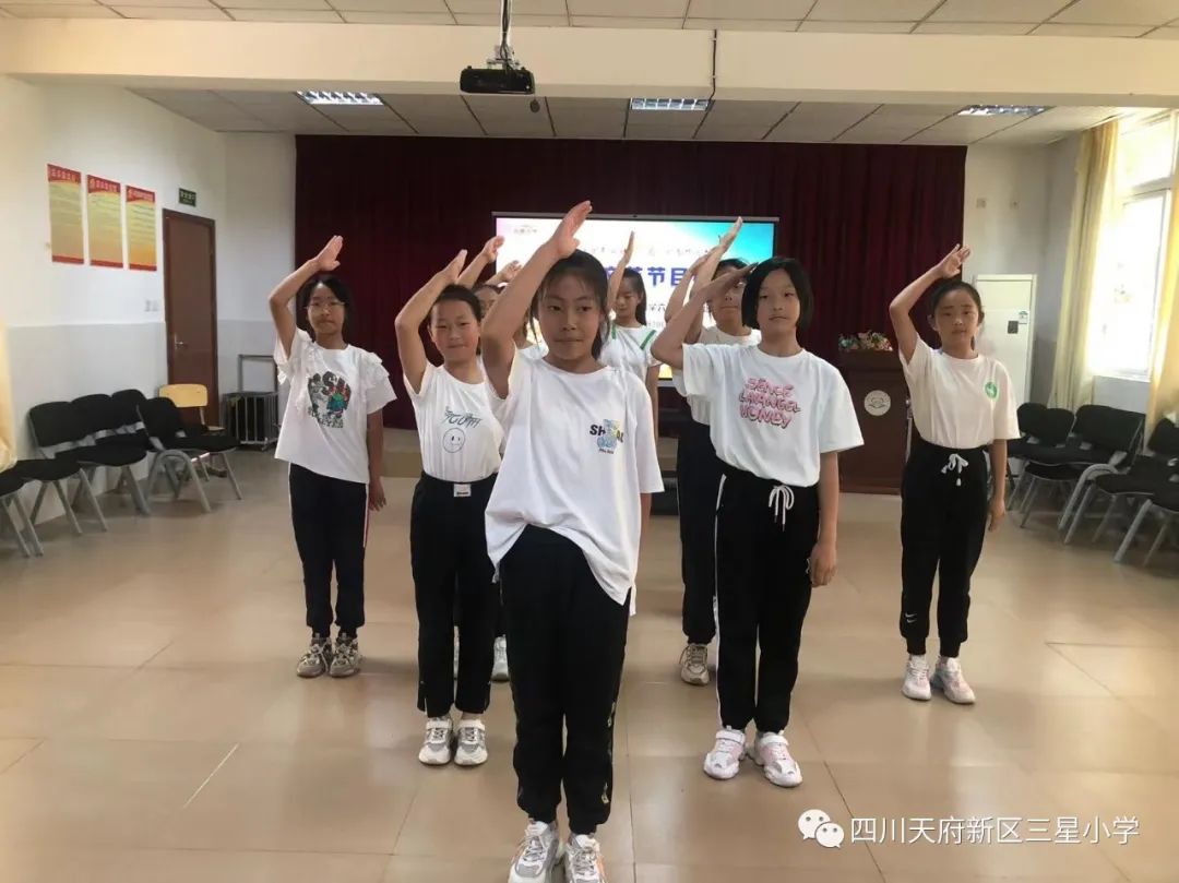 天府新区三星小学举行“金芙蓉”声乐比赛以及六一文艺节目初选