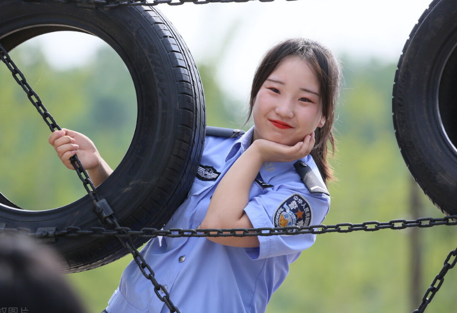 2022北京高校“金字塔图”更新，塔顶实至名归，外交学院表现亮眼