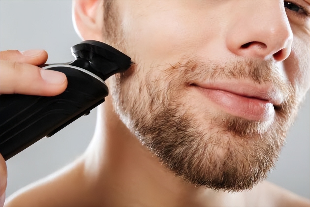 男性胡子长得快，暗示了什么？刮胡子的频率与寿命有关吗？