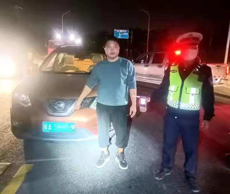 农村交通安全 | 深夜，2名驾驶人酒后驾驶机动车被三亚交警查获