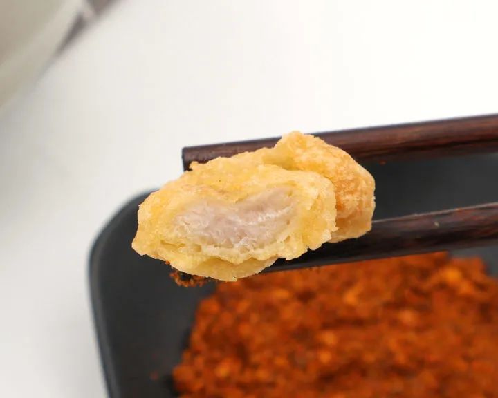 11款小酥肉对比测评，这款巴适得板，肉厚不柴