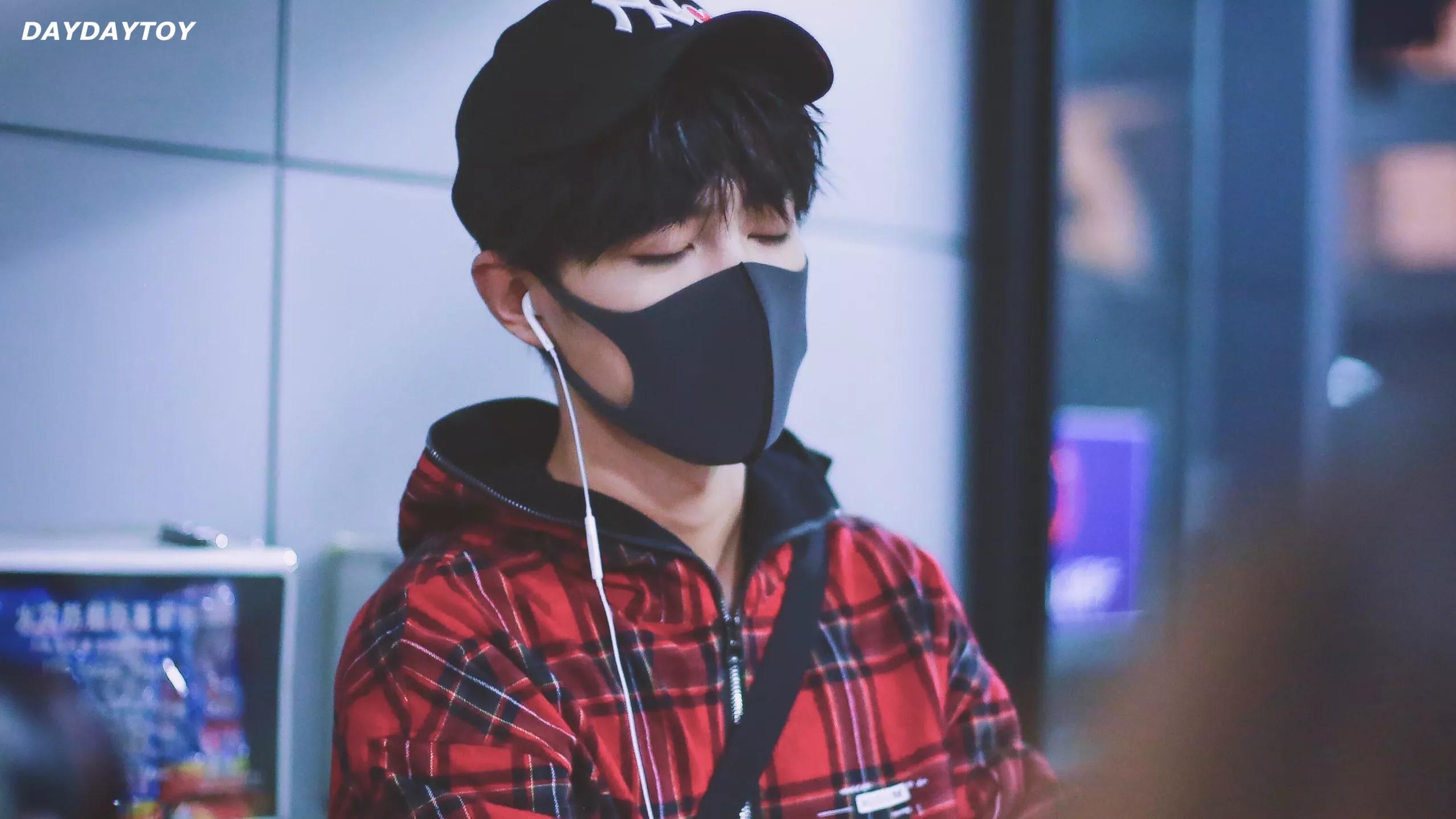 考古肖战:2018年9月—12月机场时间线汇总,今天请叫我收图狂魔