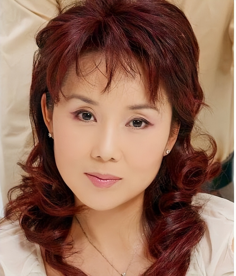 《黄土高坡》原唱胡月：和陆剑民结婚32年无绯闻，未报父恩留遗憾