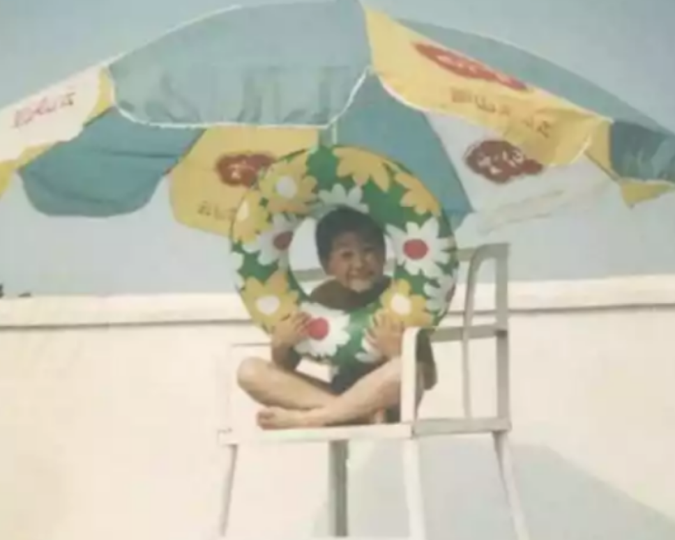 张亮：16岁辍学打工补贴病重父亲，31岁走红后到现在“无处可寻”