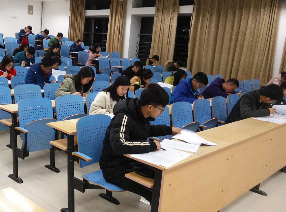 考研日期将近，初试要求较去年相差较大，还要提前60分钟去考点？