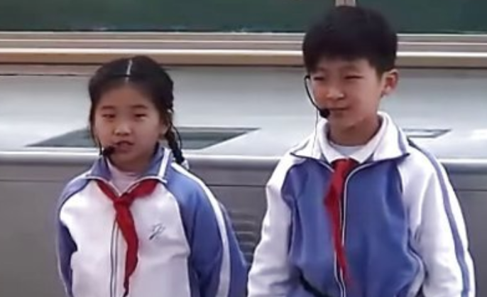小学生改写《咏鹅》变成《咏妈》，老师批语哭笑不得，评论区亮了