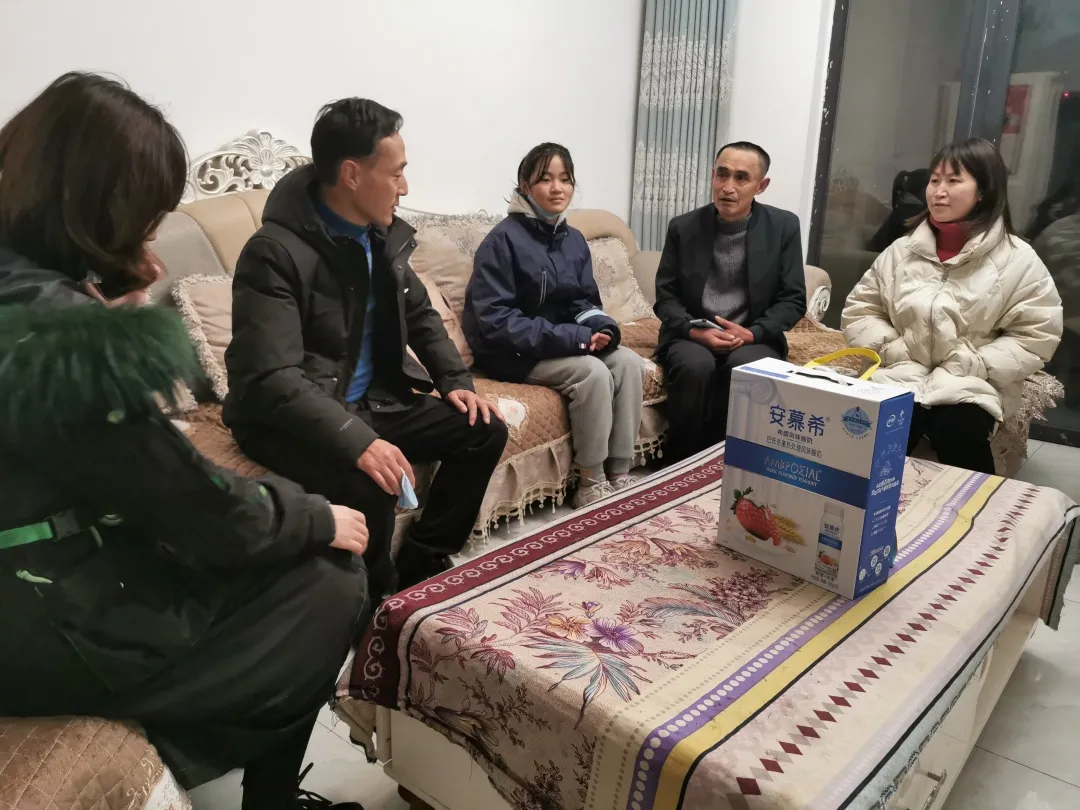 温暖过冬 幸福过年丨大林小学2021秋困难学生慰问活动