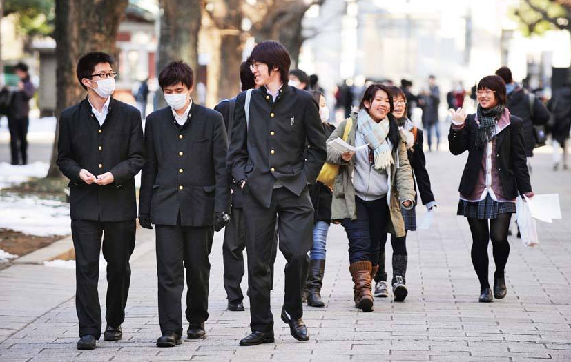日本进入无性社会？年轻人累到没有欲望，超过一半夫妻不过夜生活