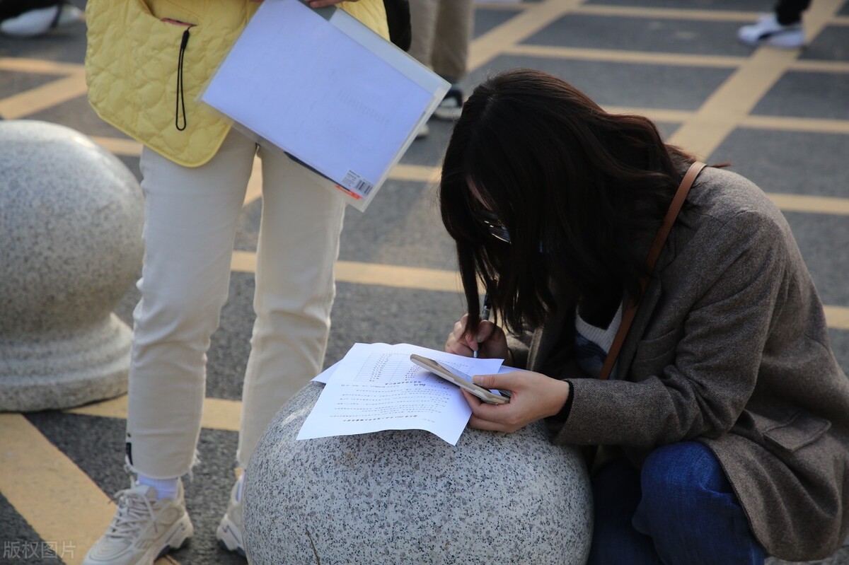 成人高考毕业证书（想拿成人高考毕业证）