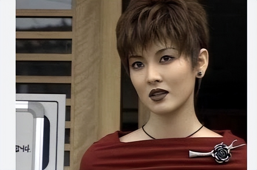 金素妍靠顶楼千瑞珍翻红，裴秀智借恶女转型，徐睿知本色出演夏娃