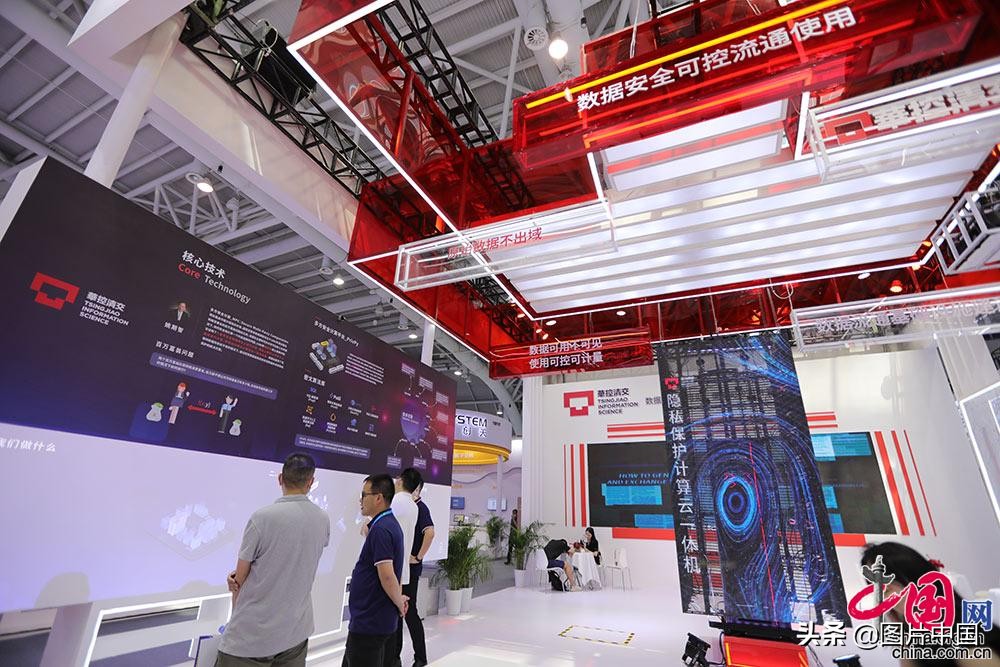 第五届数字中国建设成果展览会迎来首个公众日“数字”让生活更美好