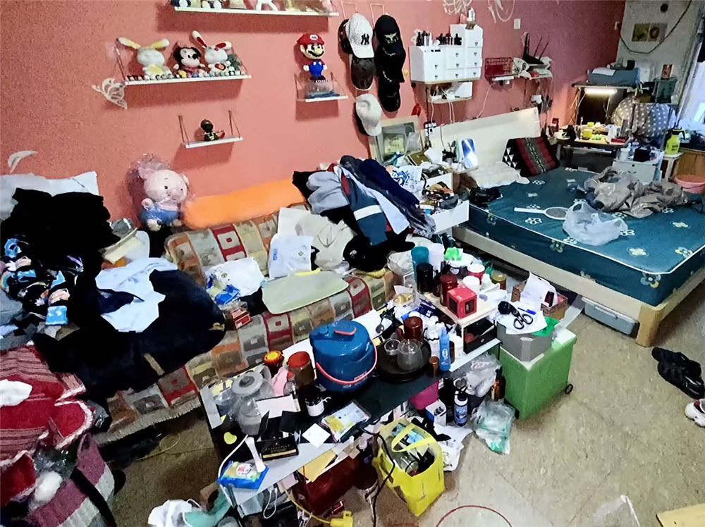 郑州一家四口50㎡小家太脏乱,请保洁师28小时清洁,前后差别真大