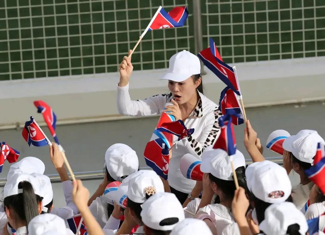 朝鮮國足2010世界杯預選賽（朝鮮足球隊：讓國際足聯寄予厚望，國足男隊的學習榜樣、楷模）