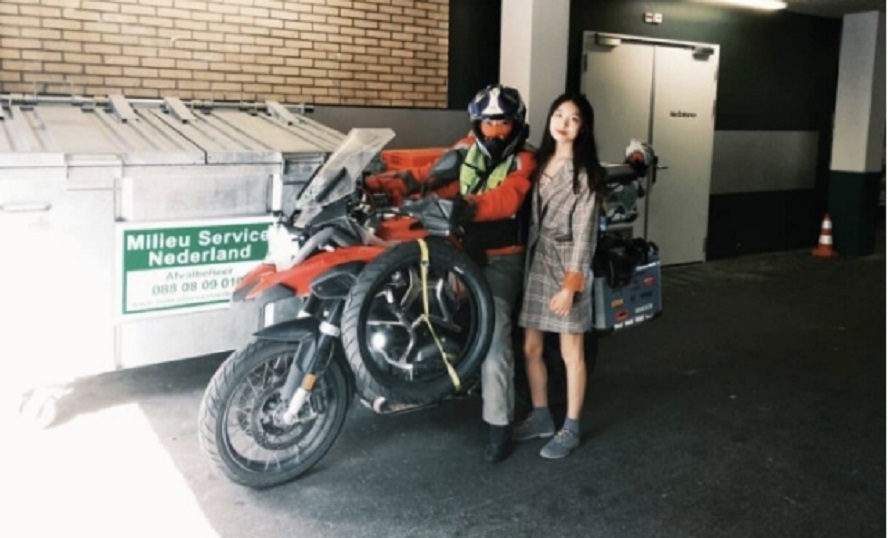 19年南京44岁单亲妈妈，骑行4.1万公里去欧洲看女儿，93天跨25国