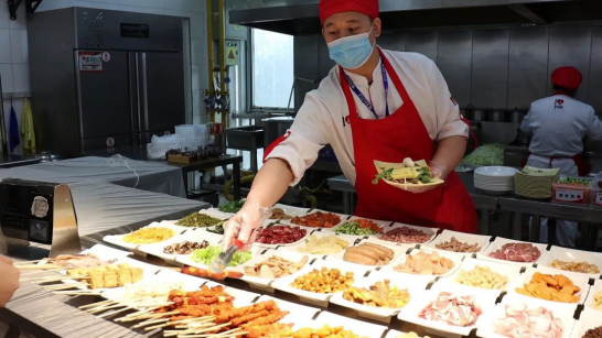 情暖校园！沈阳工业大学“暖心”工程进行中，暖胃又暖心！