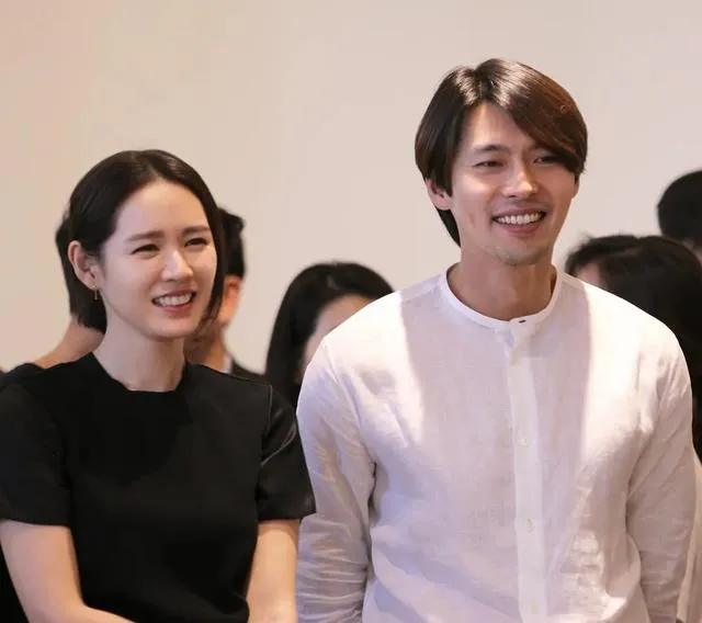 2022年才到2月，就有10对名人官宣婚讯，每一对都幸福恩爱