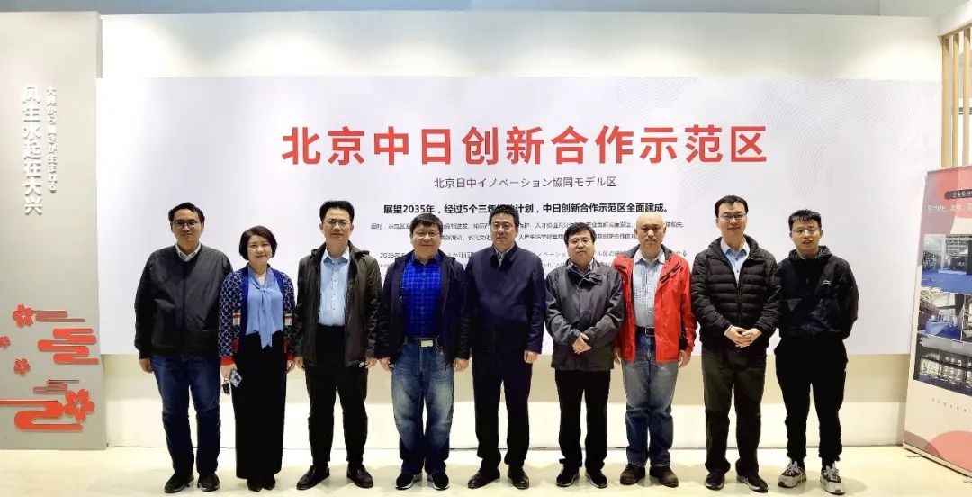 强！一天之内，多位董事长等密集到访，纷纷“牵手”这所大学！