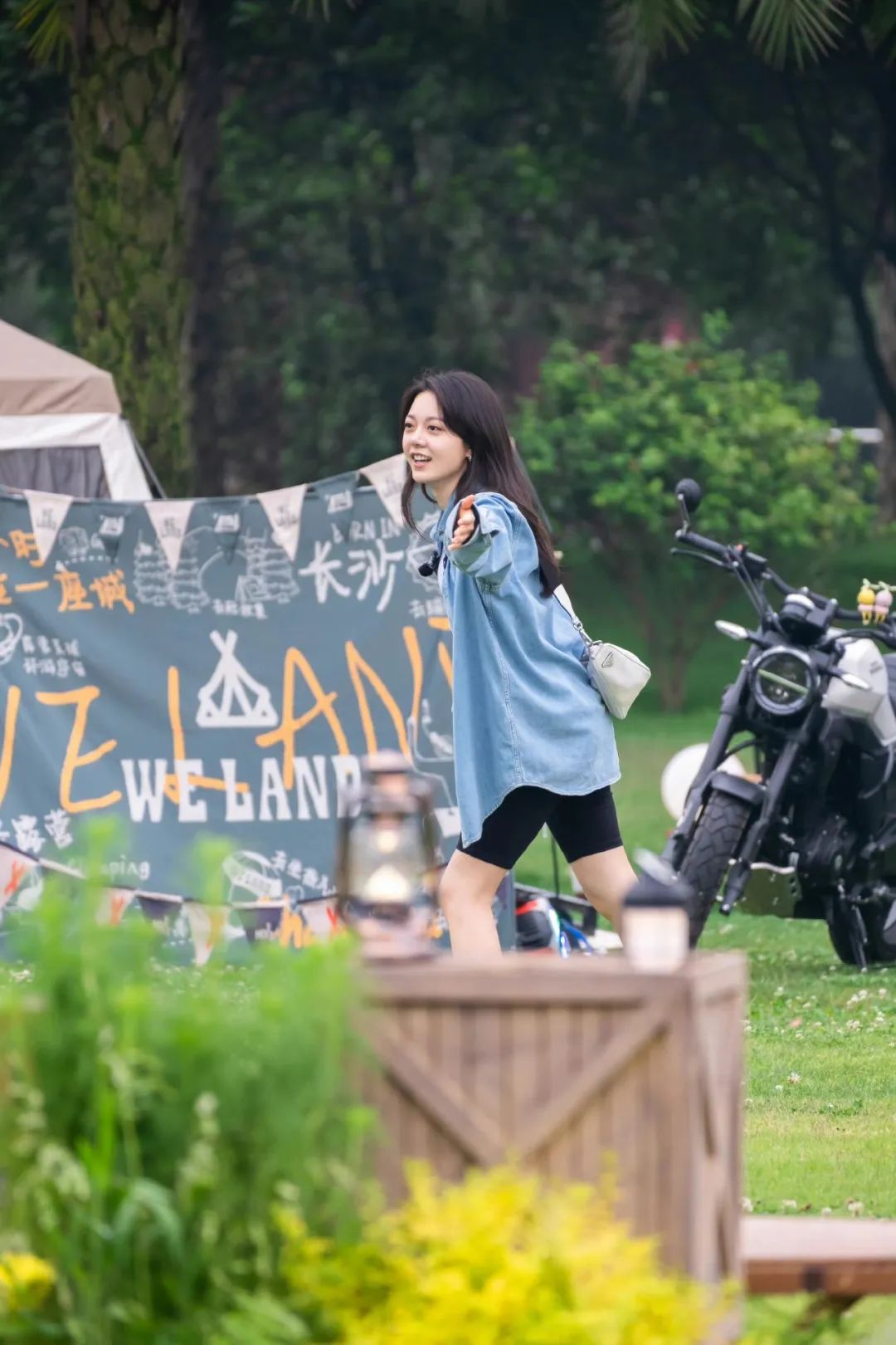 次次艳压00后小花，35岁的杨幂心机在哪儿？