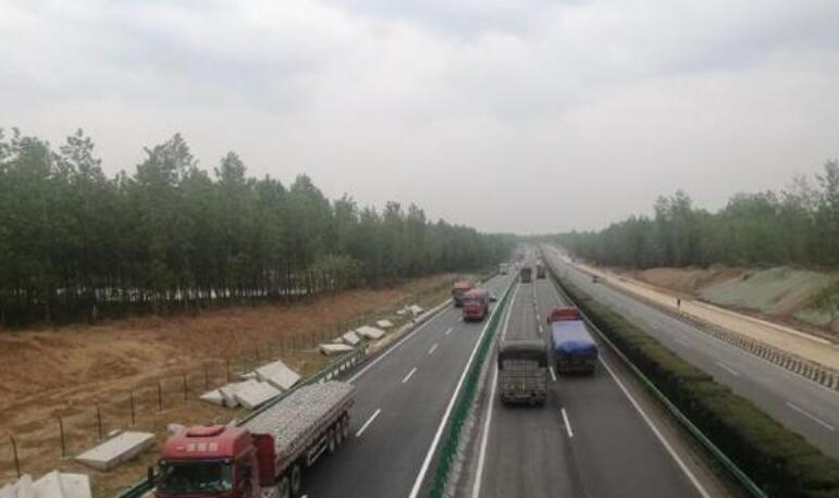 安徽改扩建一条高速，目标双向8车道，长102.6公里，年内通车