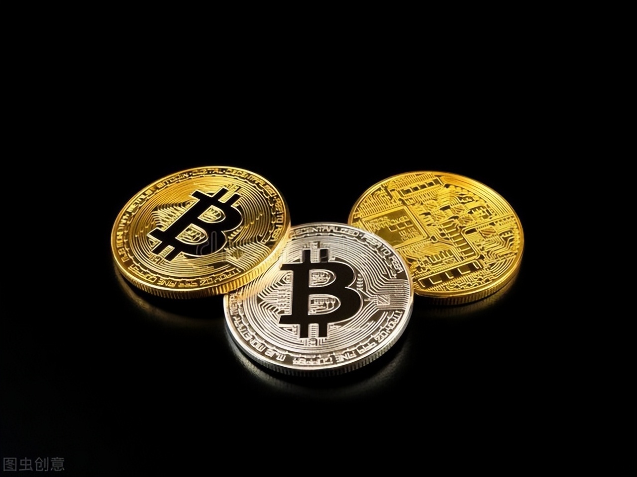 一个虚拟货币百亿归零，几十万人爆仓，这虚拟货币交易就是赌博