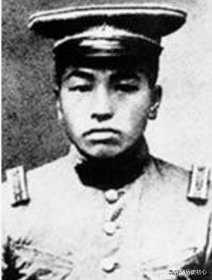 朱老总位列十大元帅之首，授衔编号却是004那么001号给了谁？
