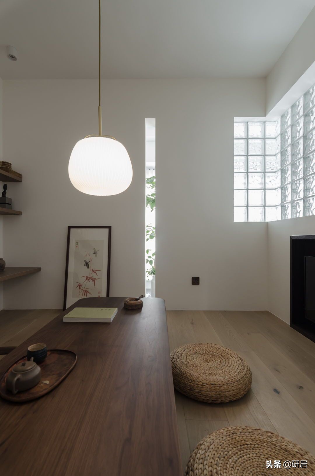 70后大叔的新家，不要门框和踢脚线，全屋化繁为简，氛围清净自然
