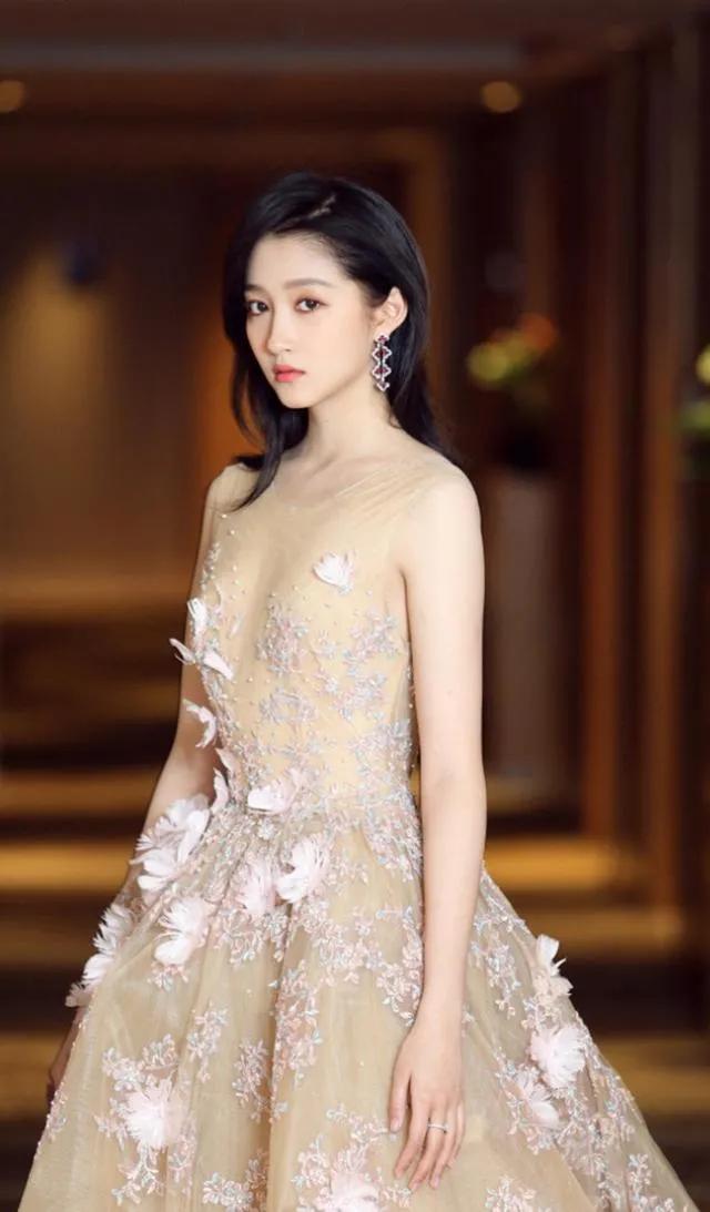 北京小妞关晓彤