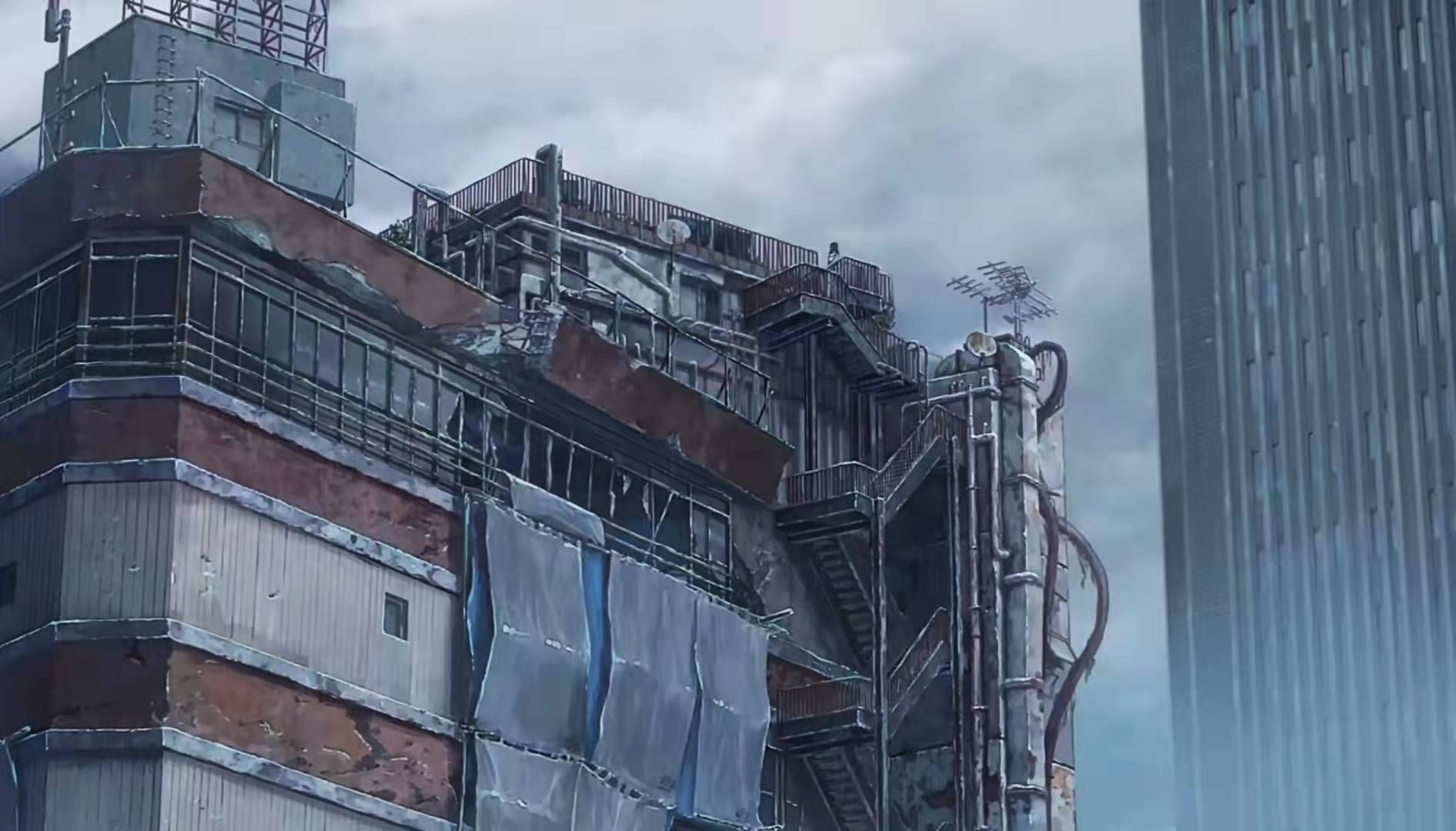 每日小文案分享：都说故事与酒配，却不知容易让人落泪