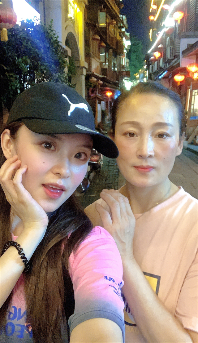 高考状元李丞汐：高考669分被北大录取，为当明星放弃高薪工作