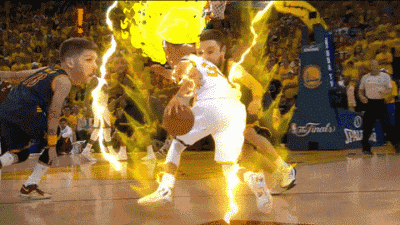 逆天三分表演许多人也曾同巴克利一样,看轻,贬低库里的实力,怀疑他瘦