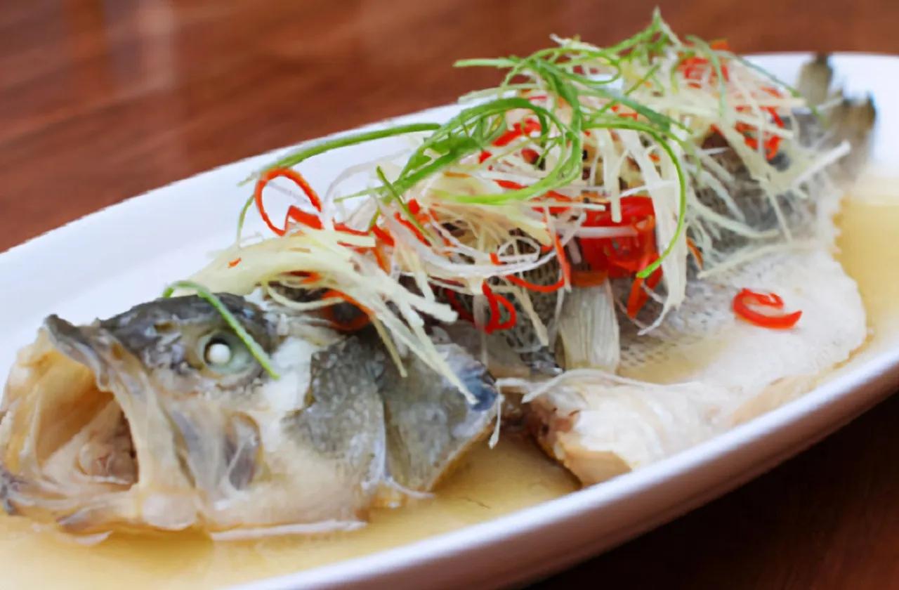 12,沿海地区"清蒸海鲈鱼"