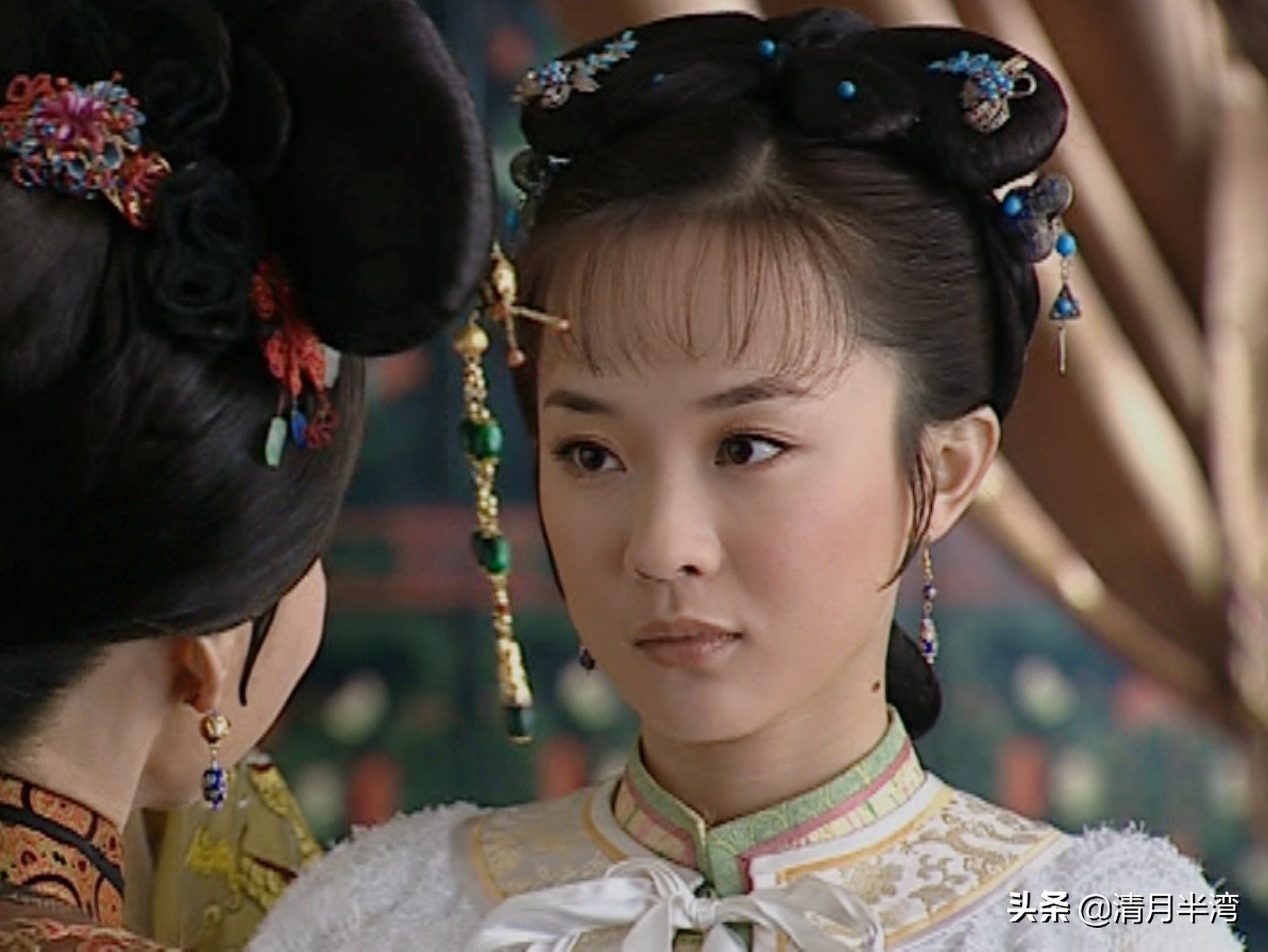 颜值高也不一定驾驭得了旗头装，能上清宫美人榜的，我只服这10位