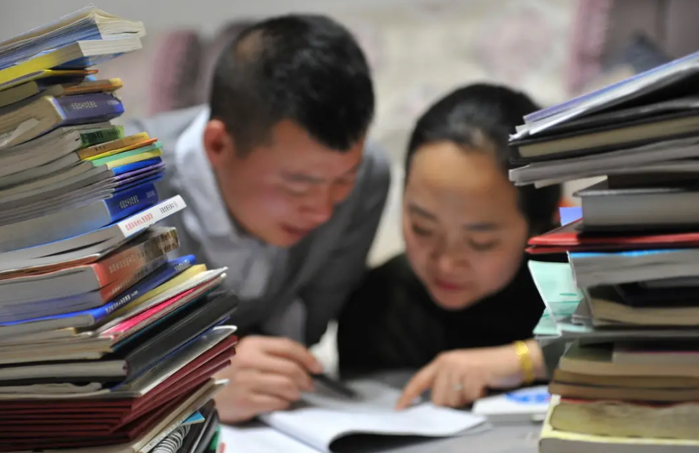 2022高考进入倒计时，学生若想考上本科，分数需要达到多少？