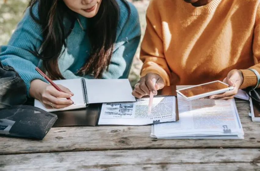 学姐告诉你，想要大学毕业比同学抢手，大学期间要为这4件事忙碌