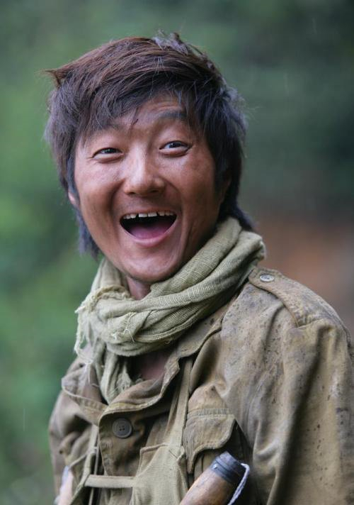 《团长》播出13年，演员现状差距大，有人“翻车”，有人整容退圈