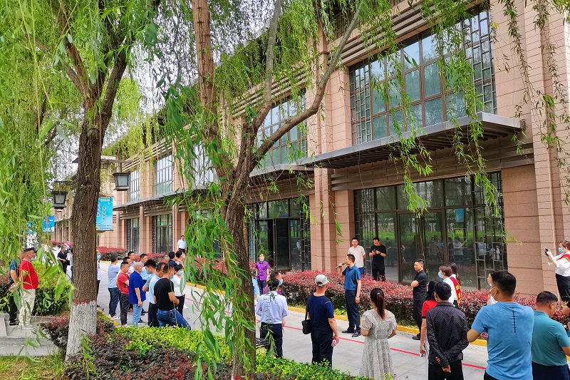 汉城湖丝路艺术文化街区建设盛大开工
